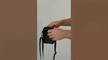 Сумка мужская через плечо непромокаемая, черная